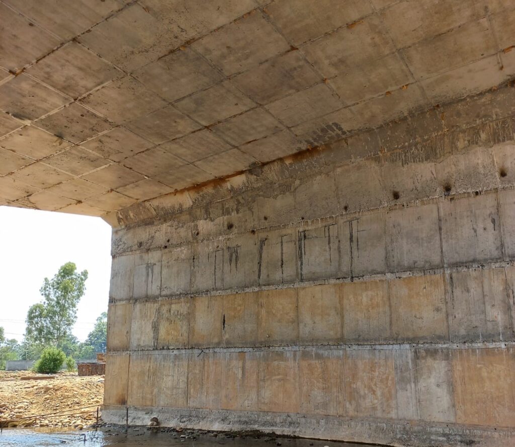 bridge slab construction at delhi to katra expressway