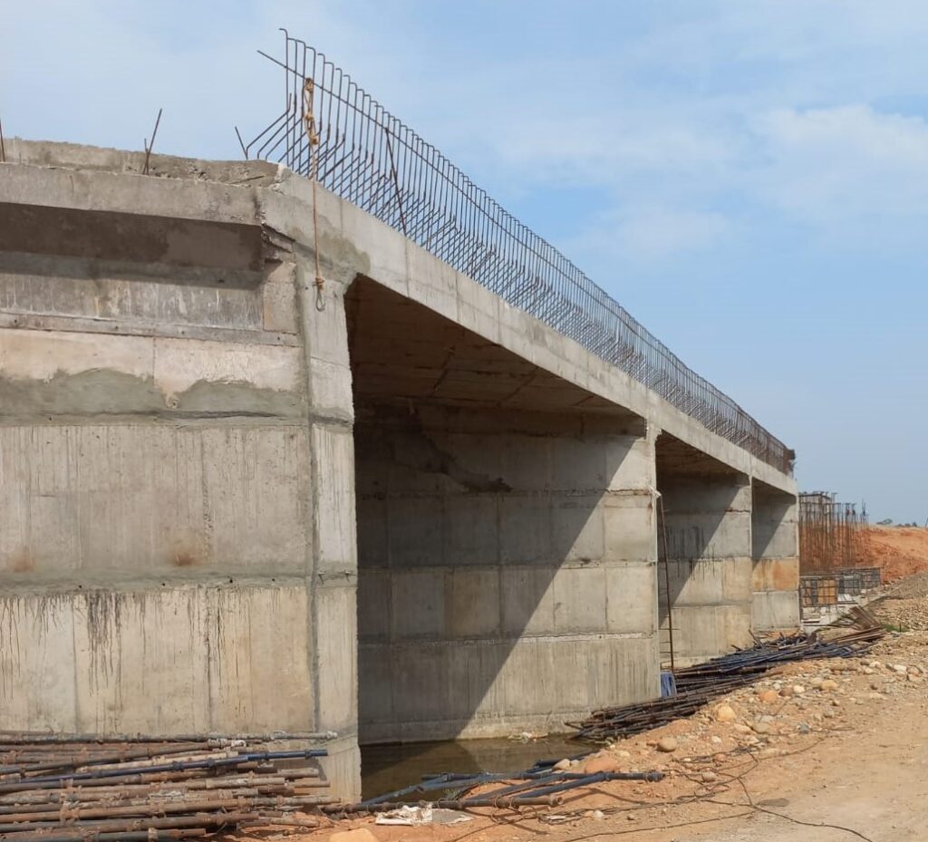 minor bridge culverts construction using RCC concrete mixture