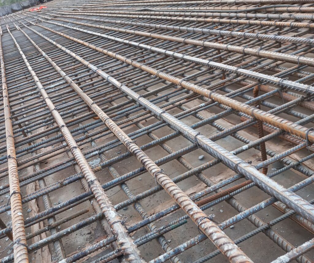 slab top bar construction by binding wires on construction of culvert slab