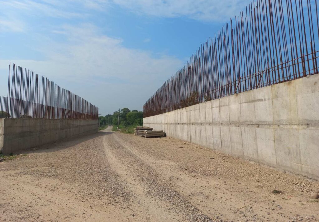 MNB bridge with 2M constructed wall and slab under construction