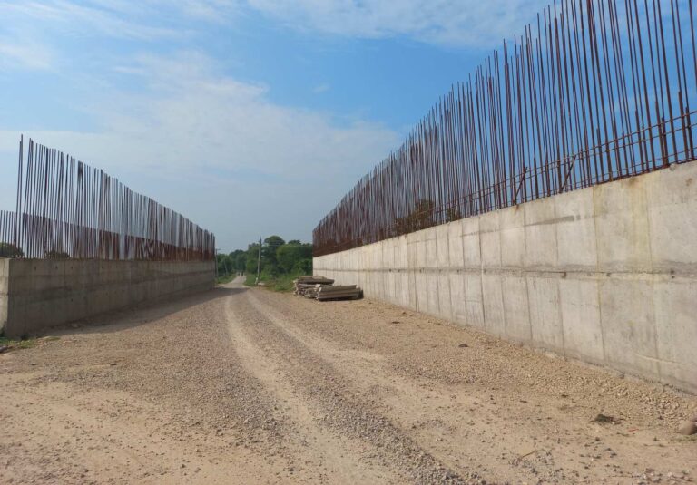 MNB bridge with 2M constructed wall and slab under construction